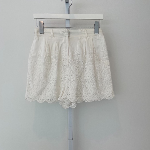 ZIMMERMANN IVORY WHITE COTTON SILK EYELET EMBROIDERY SHORTS SIZE AU 1 / US 4 - Picture 3 of 16